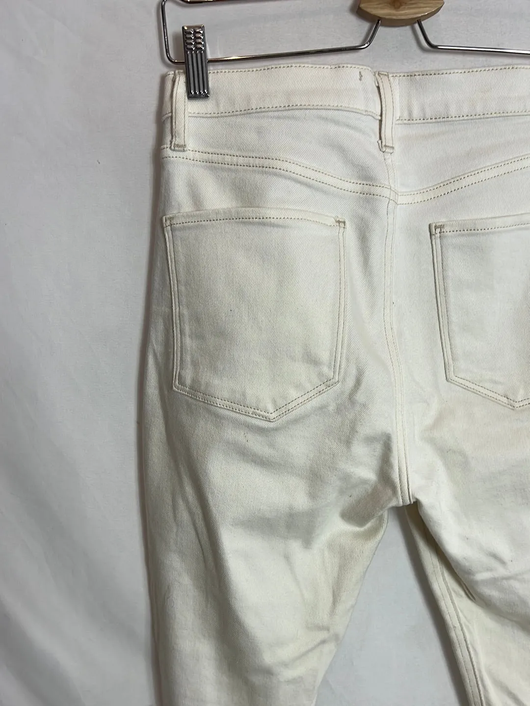 ATELIER MADE. Pantalón beige denim T.26(36)