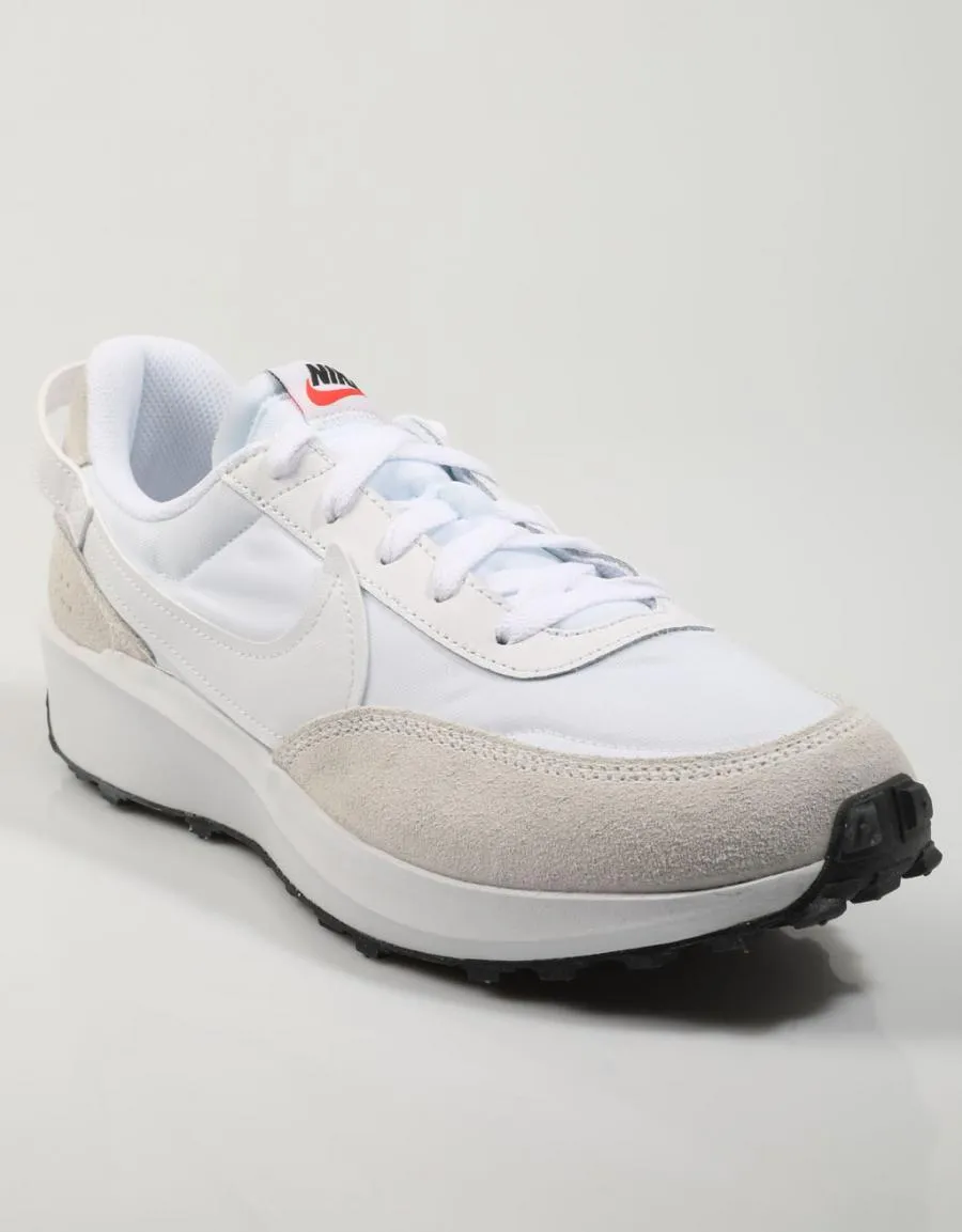  baskets NIKE Waffle en Blanc 77670