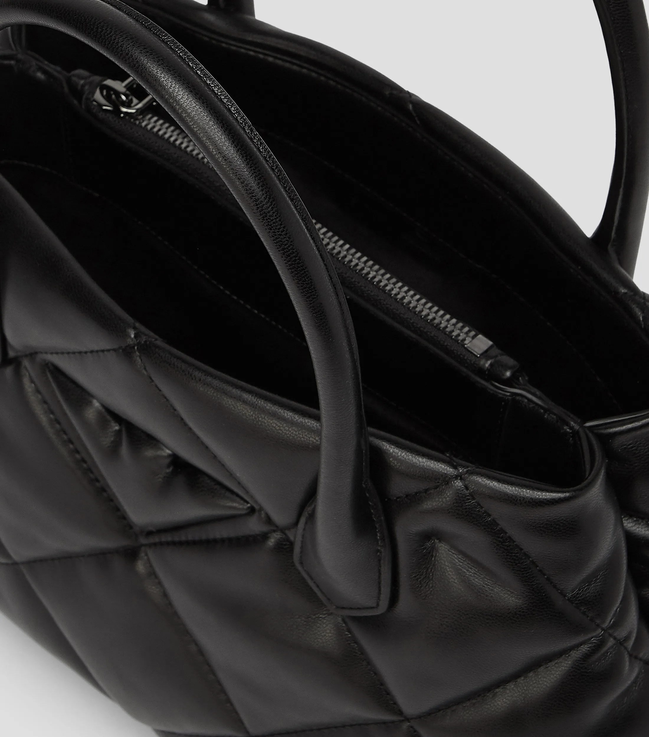 Emporio Armani Bolso tote negro capitonado Mujer