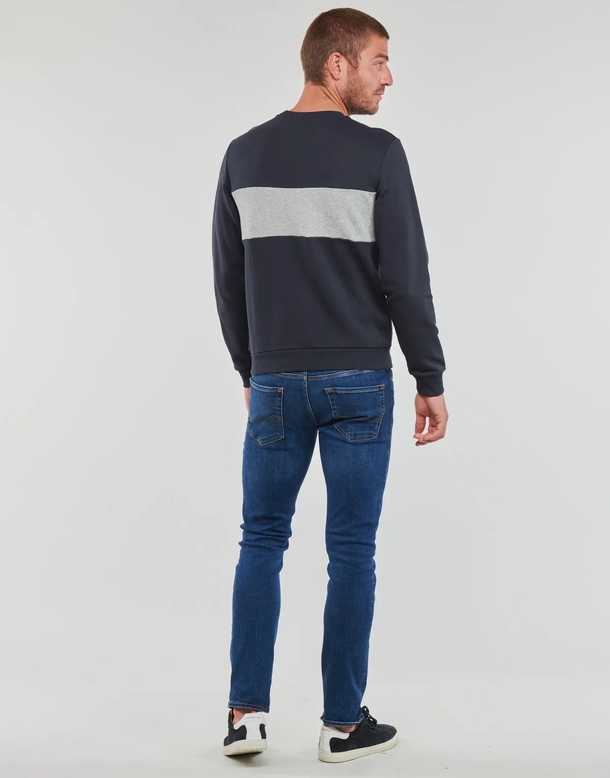 M SWEATER R-NECK BAN