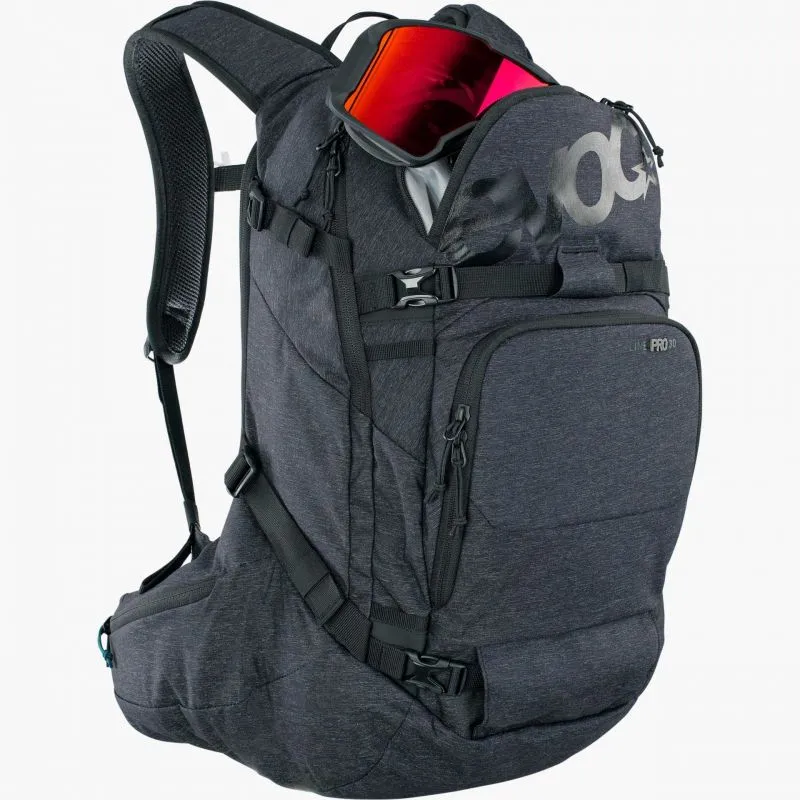 Mochila Evoc Line Pro 30L (negra)