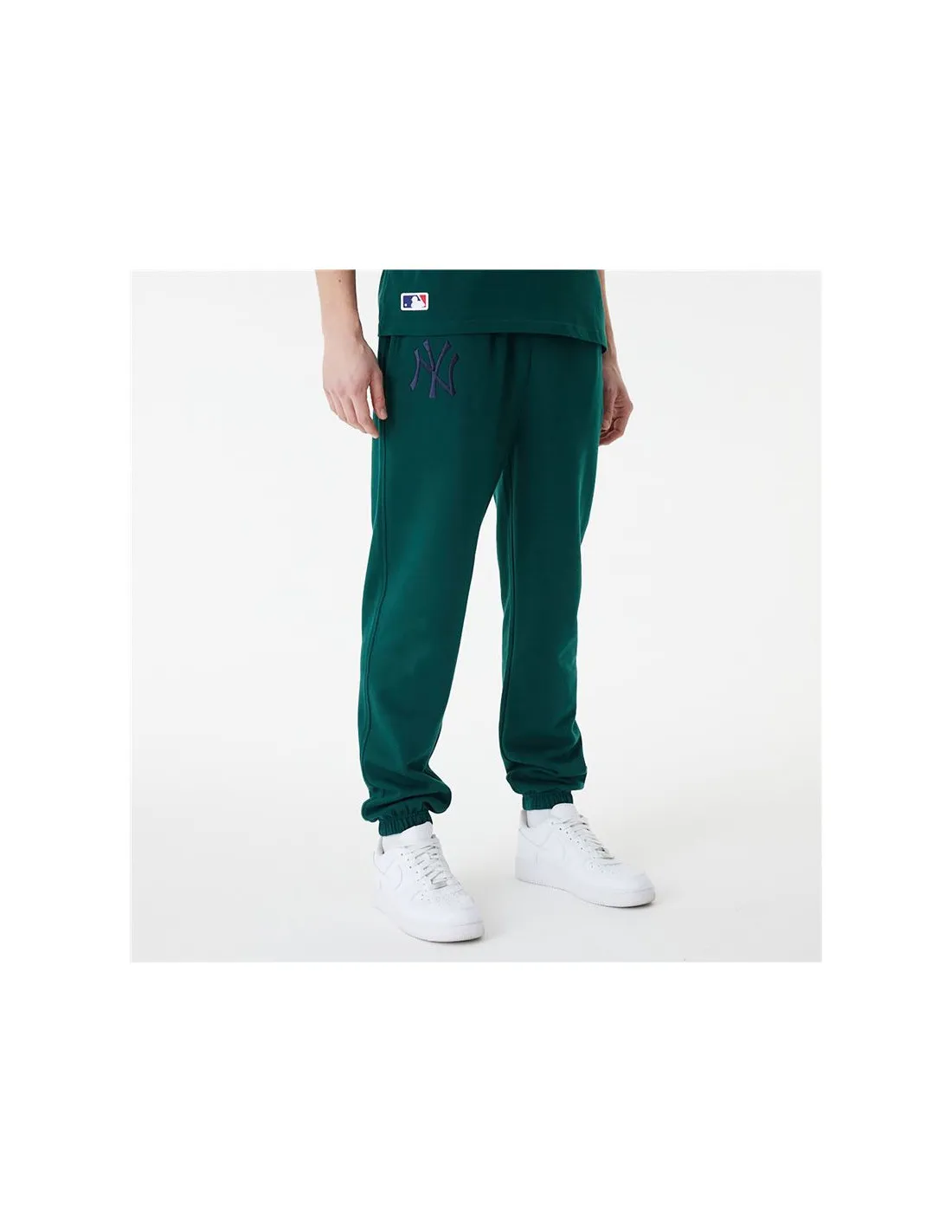 Pantalón New Era League Essentials Jogger New York Yankees Dark Green Hombre