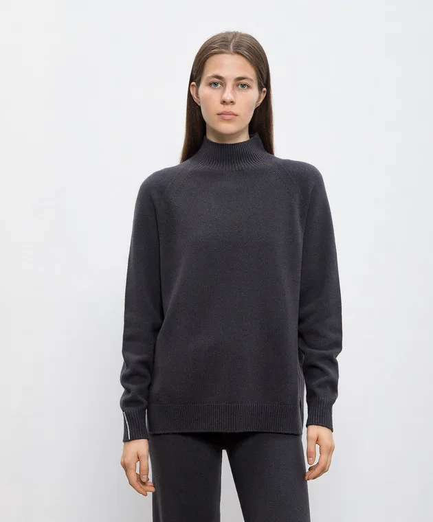 Peserico Gray wool, silk and cashmere sweater with monil chain